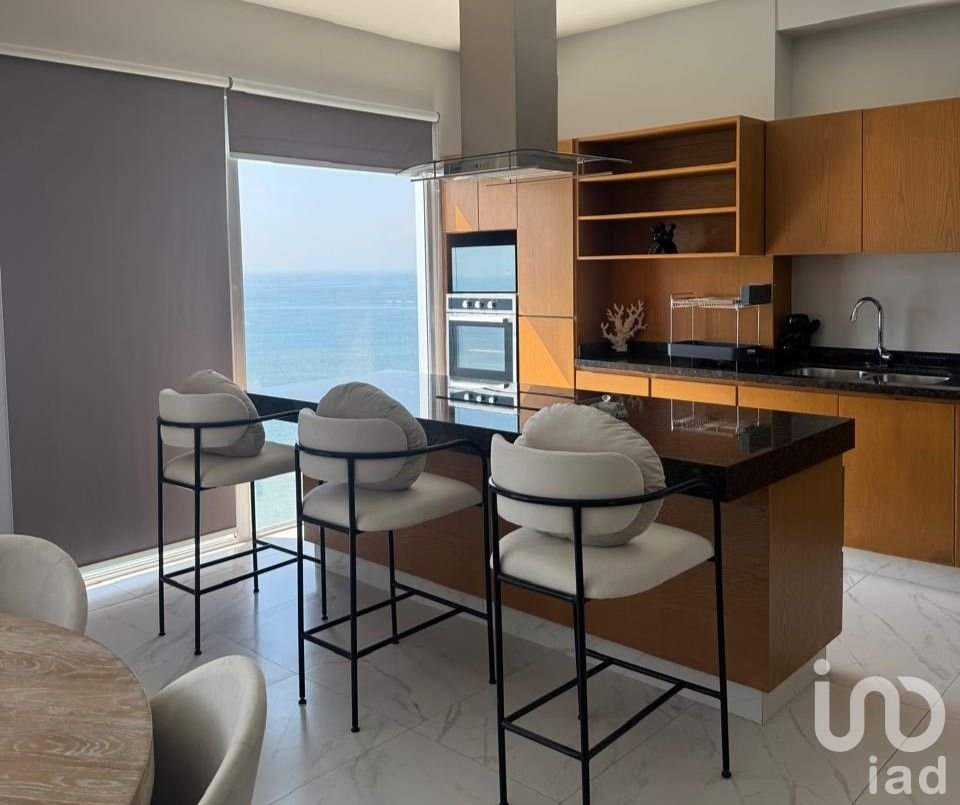 Departamento en Renta en Zona Dorada, Mazatlán, Sinaloa.