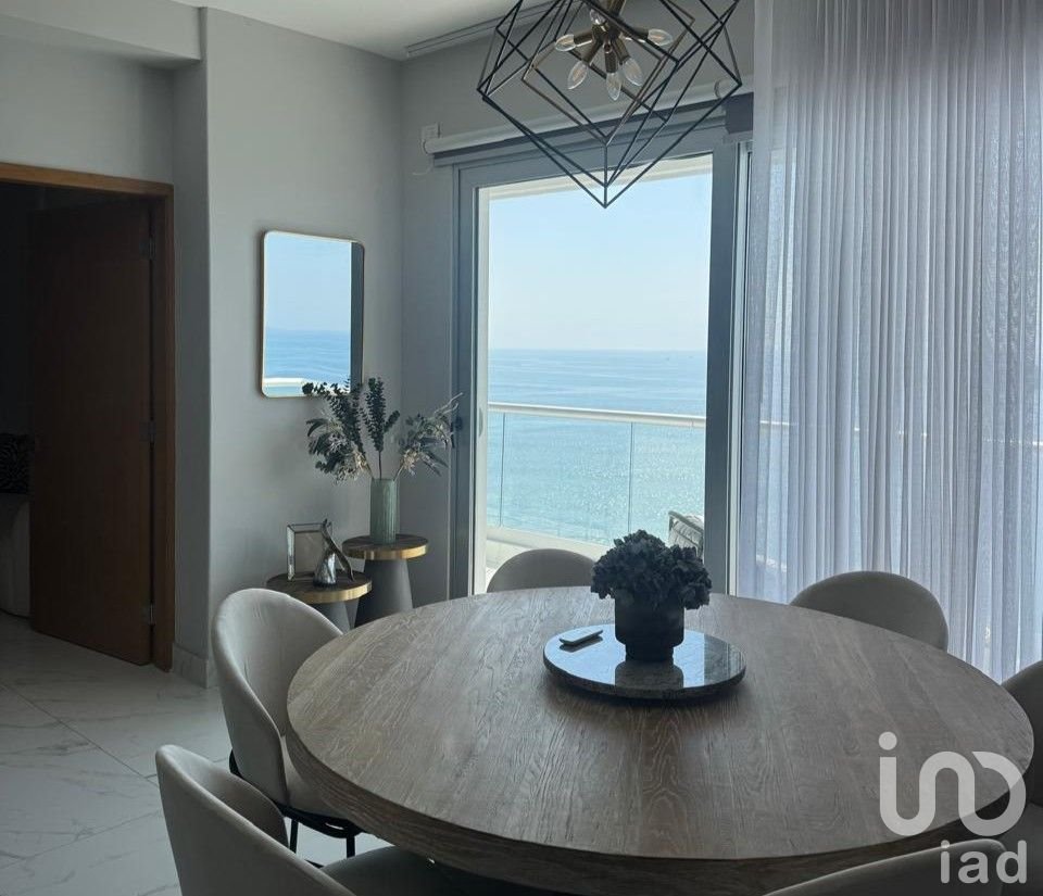 Departamento en Renta en Zona Dorada, Mazatlán, Sinaloa.