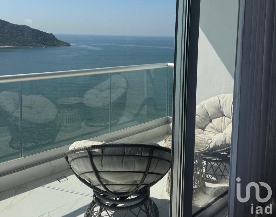 Departamento en Renta en Zona Dorada, Mazatlán, Sinaloa.