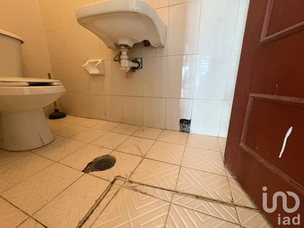 RENTA DE LOCAL COMERCIAL EN AVENIDA PRINCIPAL SAN AGUSTIN TLAXIACA