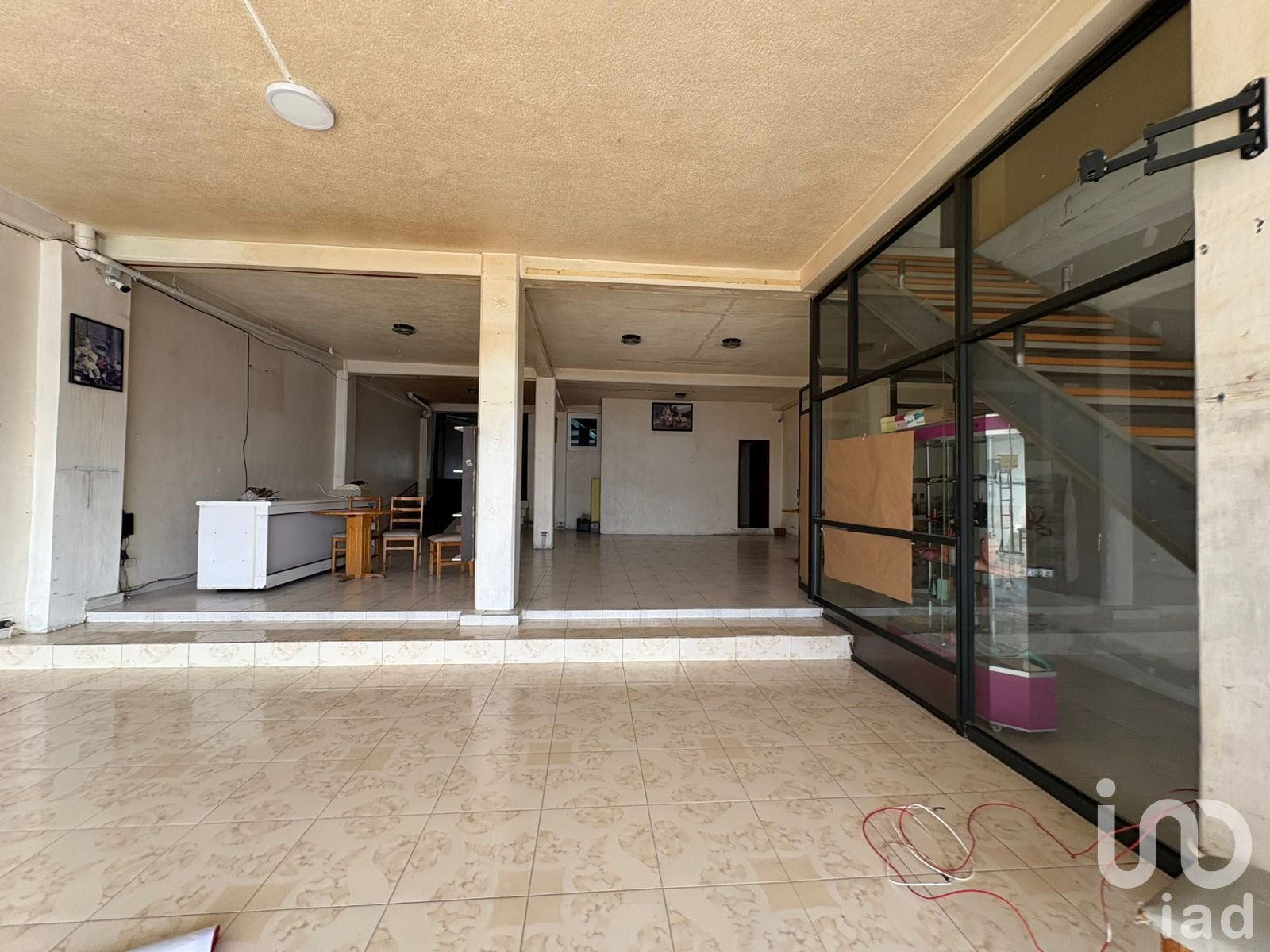 RENTA DE LOCAL COMERCIAL EN AVENIDA PRINCIPAL SAN AGUSTIN TLAXIACA