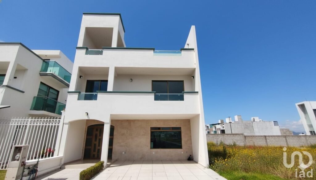 CASA EN RENTA EN FRACCIONAMIENTO RESIDENCIAL EXPLANADA SUR EN PACHUCA,HGO.