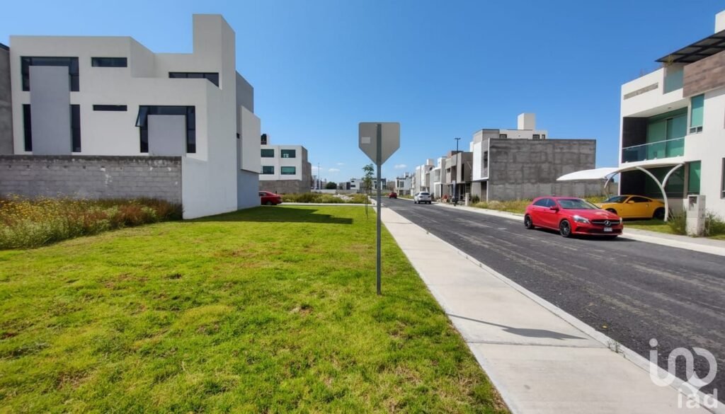 CASA EN RENTA EN FRACCIONAMIENTO RESIDENCIAL EXPLANADA SUR EN PACHUCA,HGO.