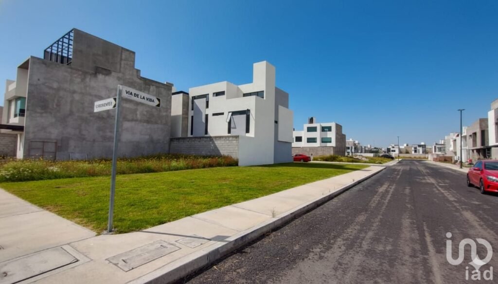 CASA EN RENTA EN FRACCIONAMIENTO RESIDENCIAL EXPLANADA SUR EN PACHUCA,HGO.