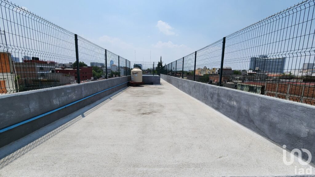 RENTA DE OFICINA, POR PLANTA O EDIFICIO COMPLETO EN COLONIA BUENAVISTA