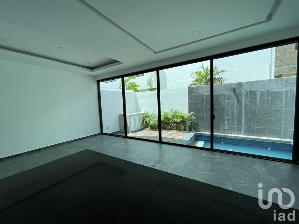 CASA NUEVA EN RÍO RESIDENCIAL CANCÚN