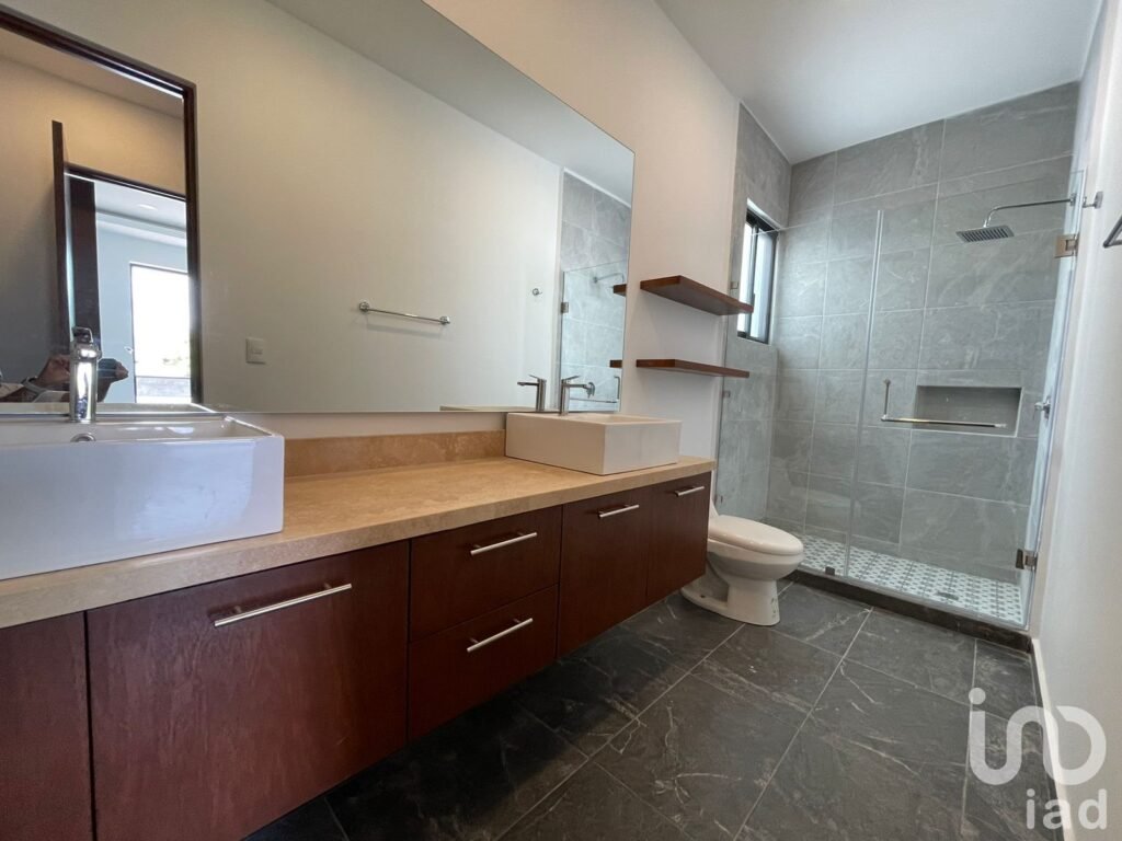 CASA NUEVA EN RÍO RESIDENCIAL CANCÚN