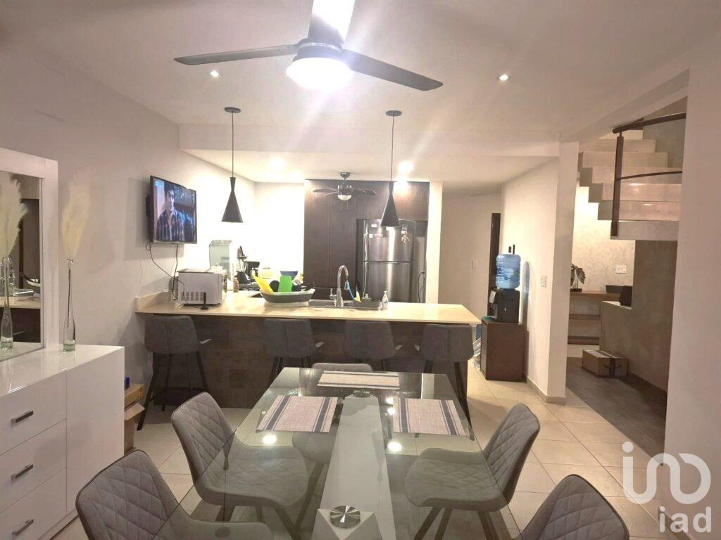 CASA EN VENTA EN RESIDENCIAL PALMARIS CANCUN