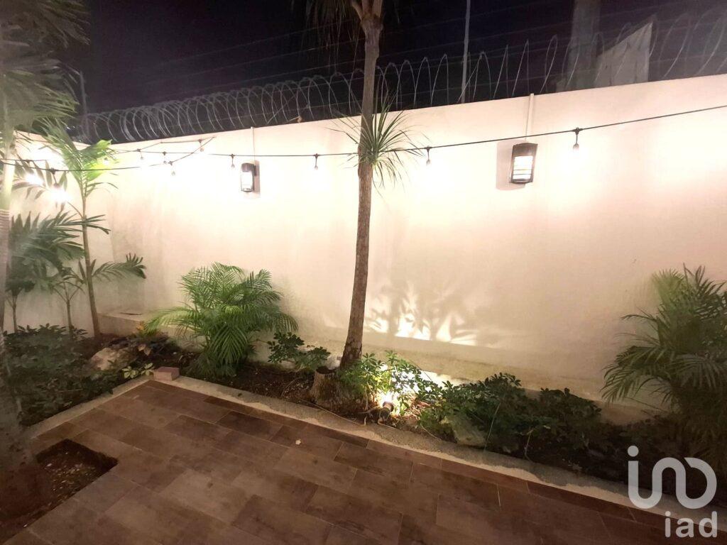 CASA EN VENTA EN RESIDENCIAL PALMARIS CANCUN