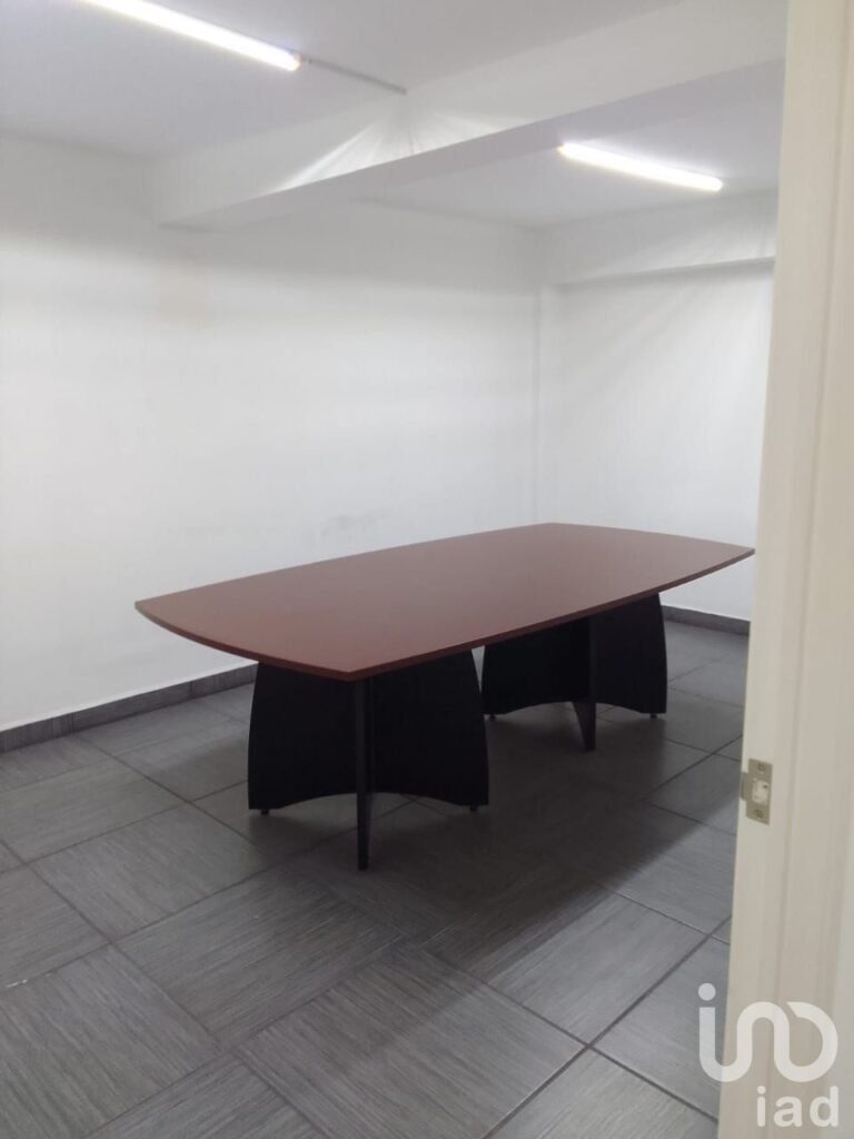 RENTA OFICINAS POR PLANTA, OFICINA O EL EDIFICIO COMPLETO COLONIA BUENAVISTA