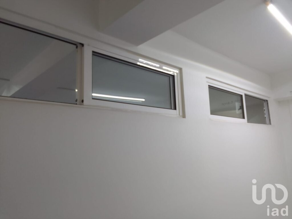 RENTA OFICINAS POR PLANTA, OFICINA O EL EDIFICIO COMPLETO COLONIA BUENAVISTA