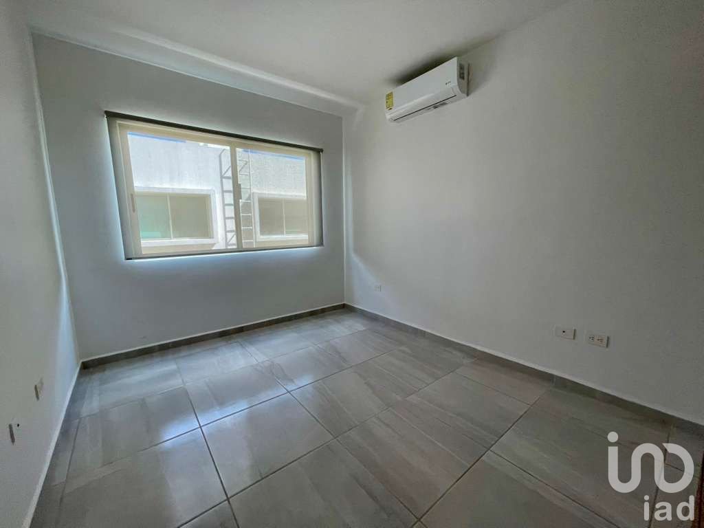 VENTA  DE CASA EN  LONG ISLAND CANCUN, AV. HUAYACAN