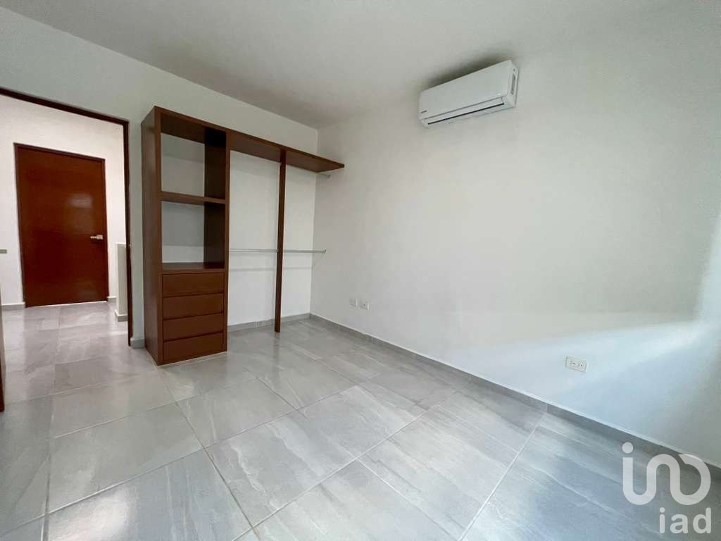 VENTA  DE CASA EN  LONG ISLAND CANCUN, AV. HUAYACAN