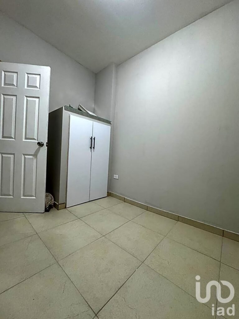 CONSULTORIOS MÉDICOS EN RENTA EN ÁREA EJERCITO NACIONAL CD JUAREZ