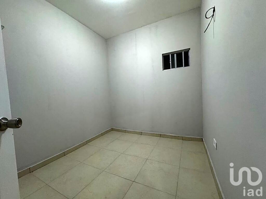 CONSULTORIOS MÉDICOS EN RENTA EN ÁREA EJERCITO NACIONAL CD JUAREZ