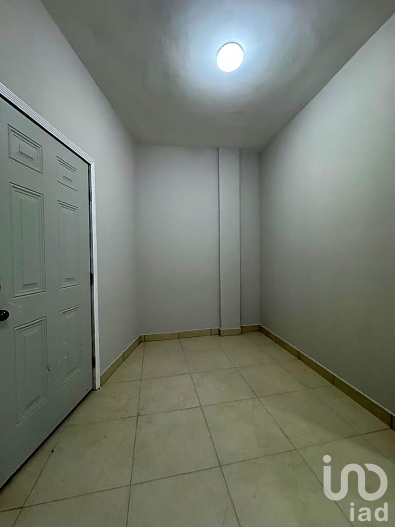 CONSULTORIOS MÉDICOS EN RENTA EN ÁREA EJERCITO NACIONAL CD JUAREZ