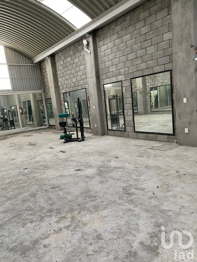 Bodega en Venta en Jardines de Celaya | 240 m² | Paseo del Bajío 407