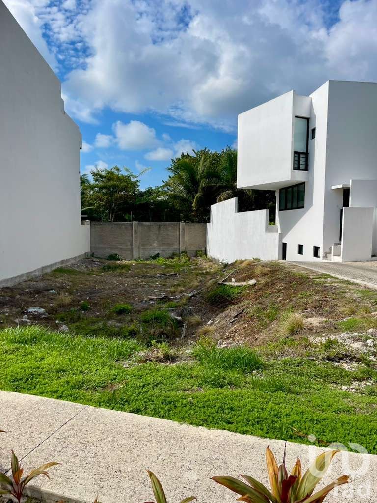 VENTA  DE TERRENO  EN LA LAGUNA 1