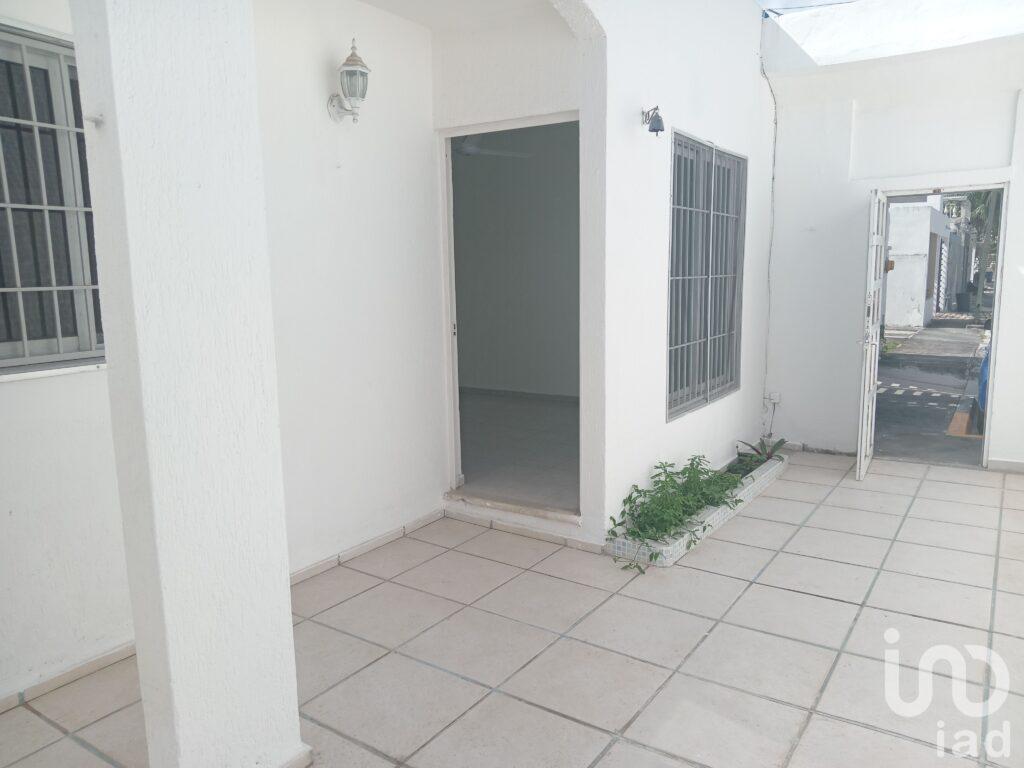 Casa amplia en renta Cancun zona centrica 3 recamaras