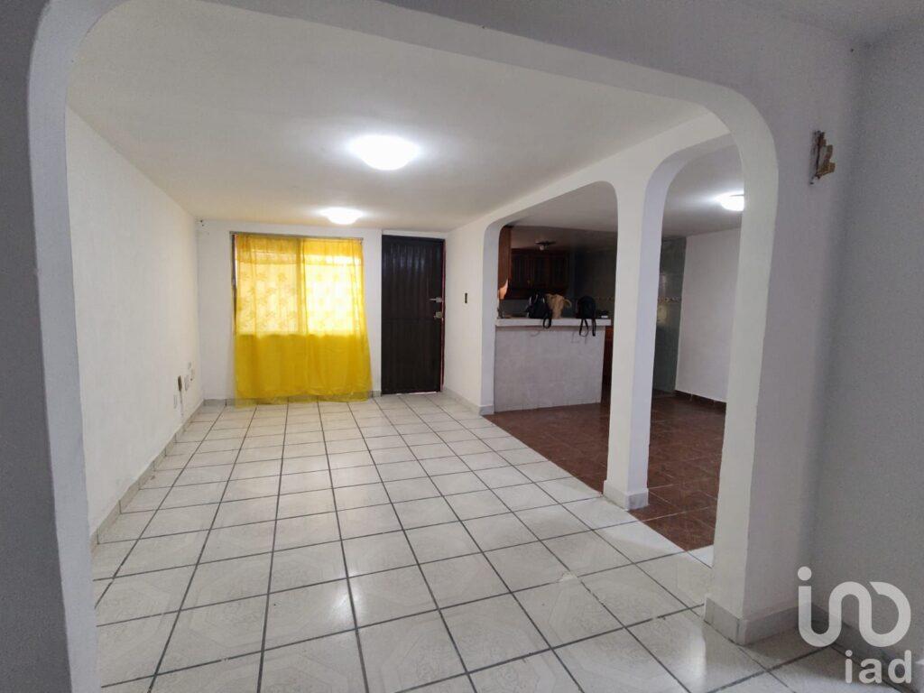 Casa en Venta en Hogares Obreros de 5 recamaras y 2 baños