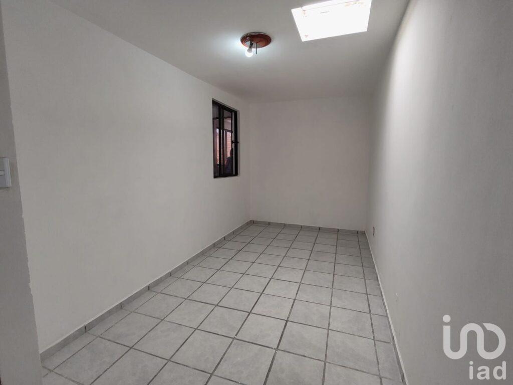 Casa en Venta en Hogares Obreros de 5 recamaras y 2 baños