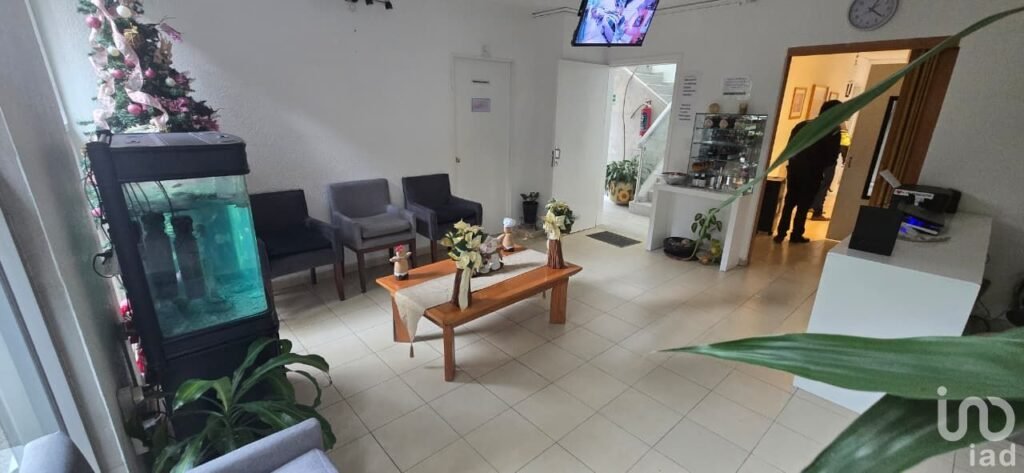 Edificio en Venta con tres Departamentos en Sierra Mojada Lomas de Chapultepec