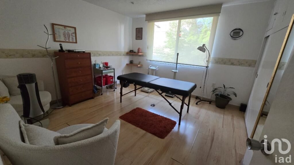 Edificio en Venta con tres Departamentos en Sierra Mojada Lomas de Chapultepec