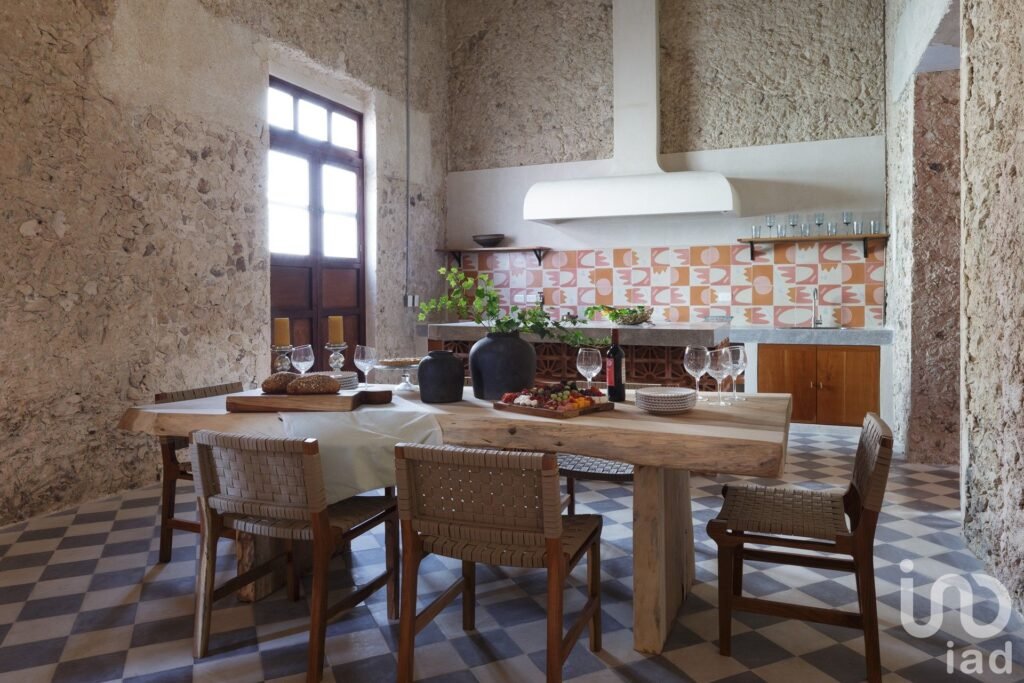 CASA EN VENTA EN MÉRIDA CENTRO, CASA LUCIERNAGA EN SAN SEBASTIAN.