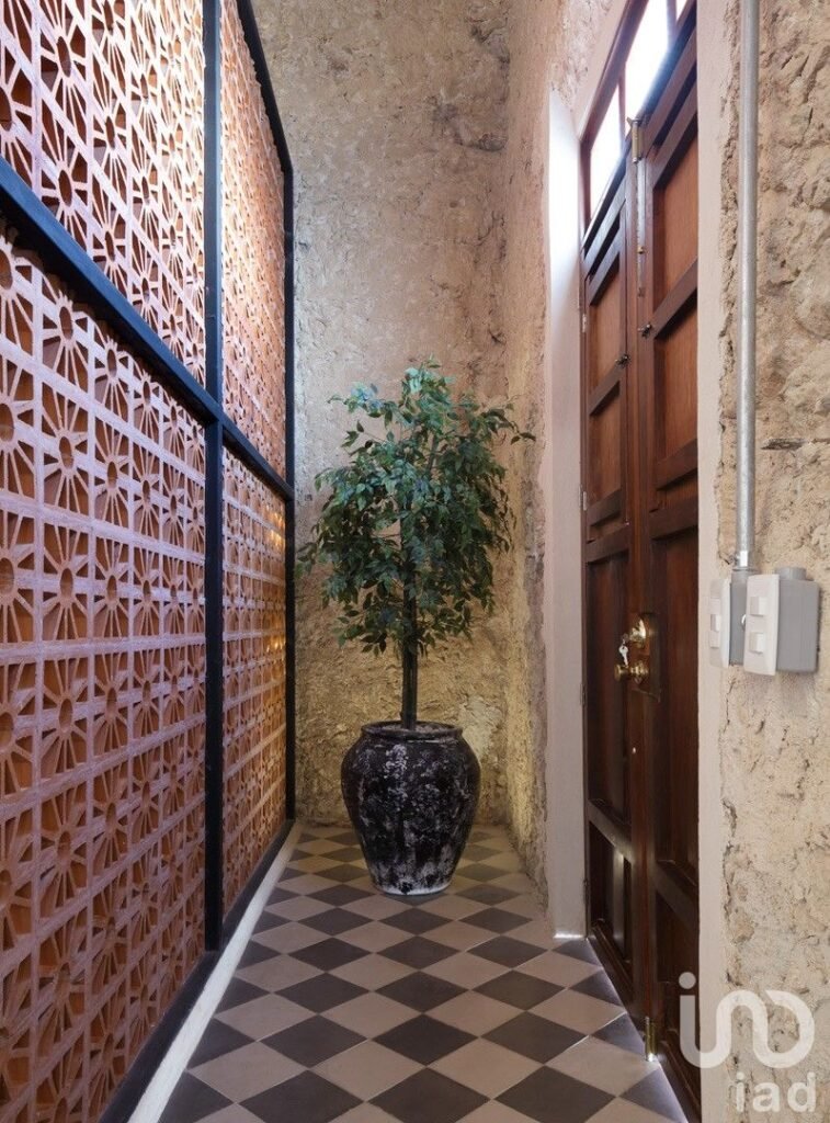 CASA EN VENTA EN MÉRIDA CENTRO, CASA LUCIERNAGA EN SAN SEBASTIAN.