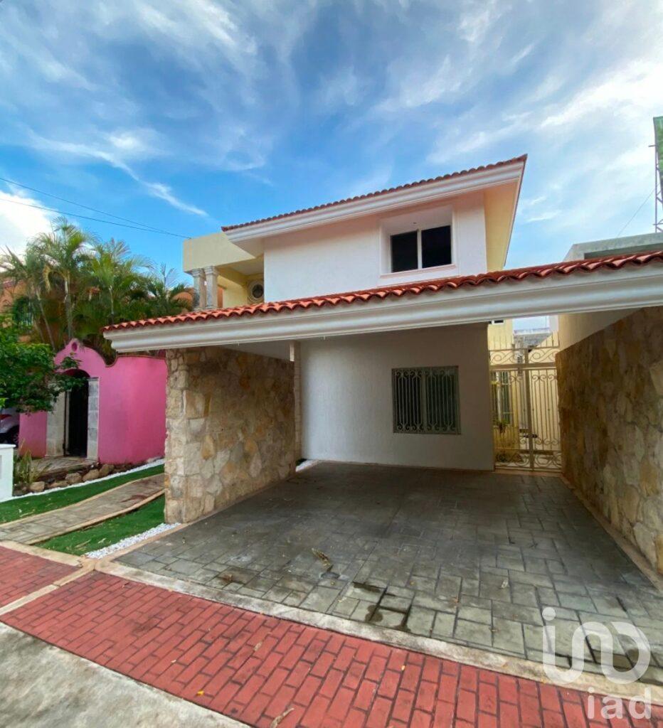 Casa en venta en Monterreal, Mérida, Yucatán.