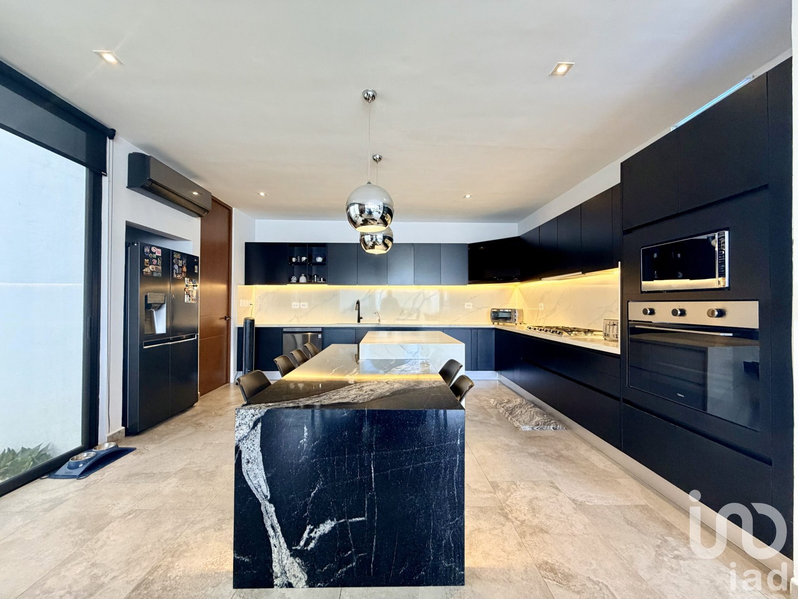 CASA EN VENTA EN PRIVADA PARQUE NATURA EQUIPADA CON 3 HABITACIONES Y DOBLE ALTURA