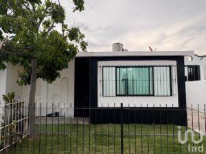 CASA EN VENTA 2 RECÁMARAS POR QR, Villa de Álvarez Colima. CASA EN VENTA 2 RECÁMARAS POR QR, Villa de Álvarez Colima.