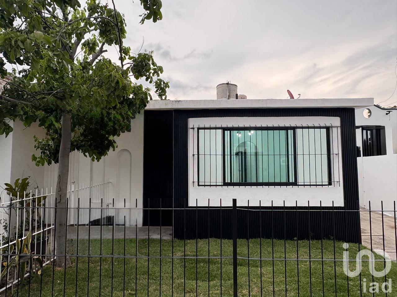 CASA EN VENTA 2 RECÁMARAS POR QR, Villa de Álvarez Colima.