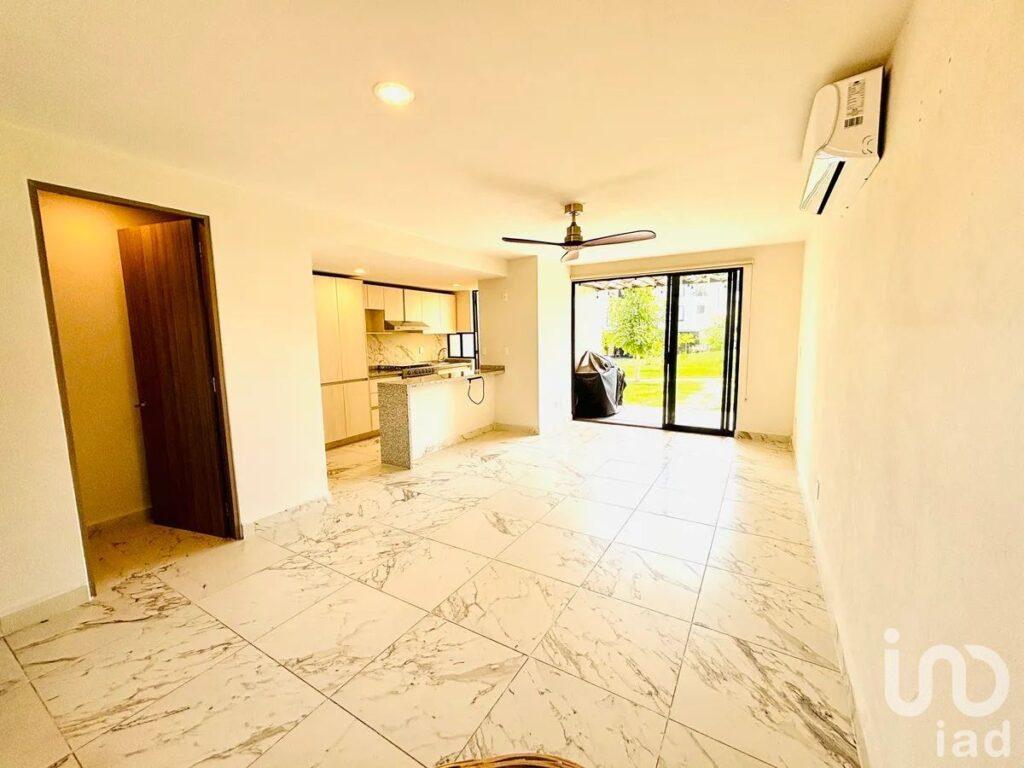 Casa con amenidades y paneles solares Santa Fe Lifestyle