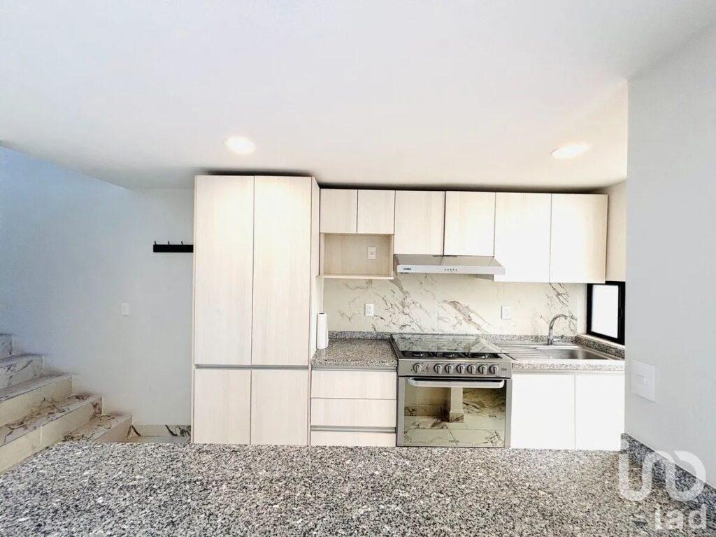 Casa con amenidades y paneles solares Santa Fe Lifestyle