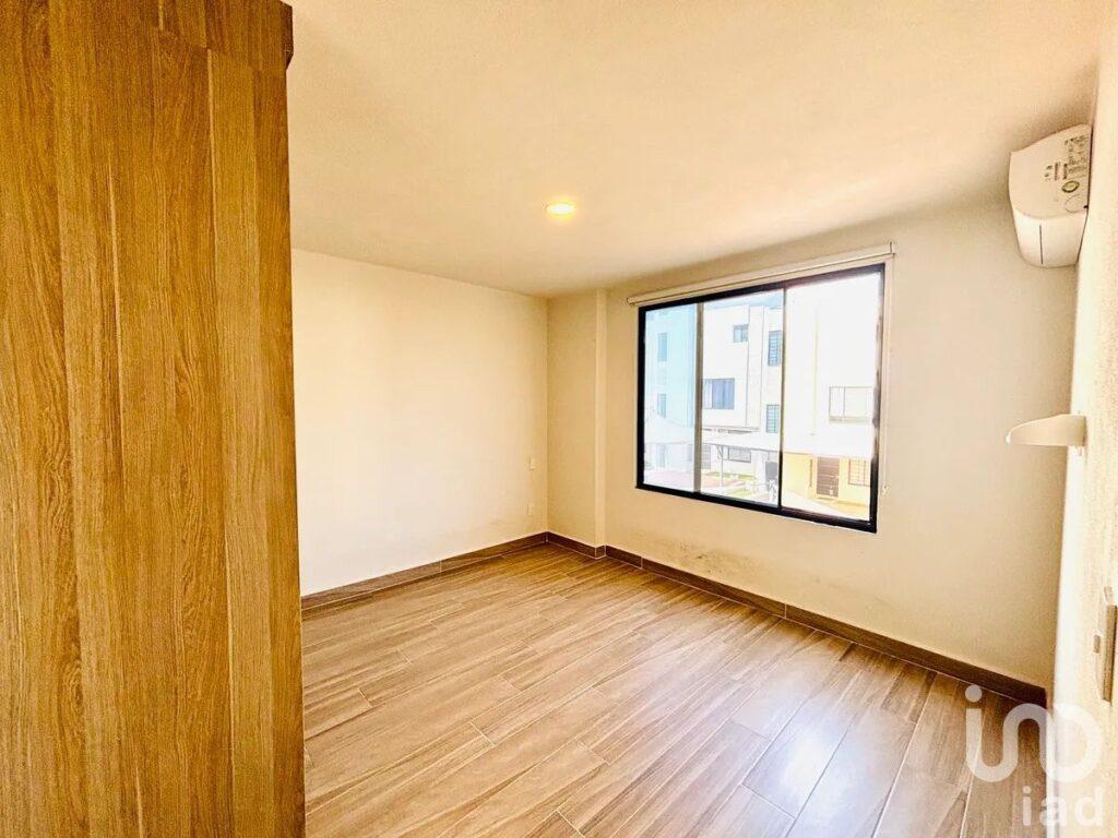 Casa con amenidades y paneles solares Santa Fe Lifestyle