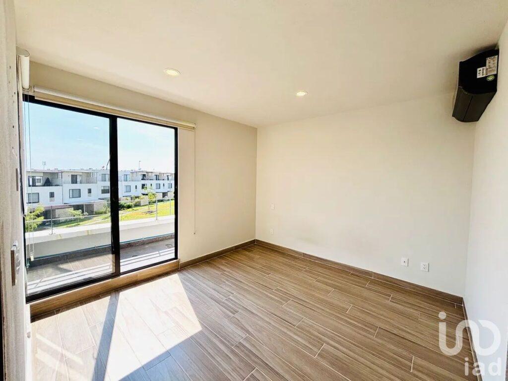 Casa con amenidades y paneles solares Santa Fe Lifestyle