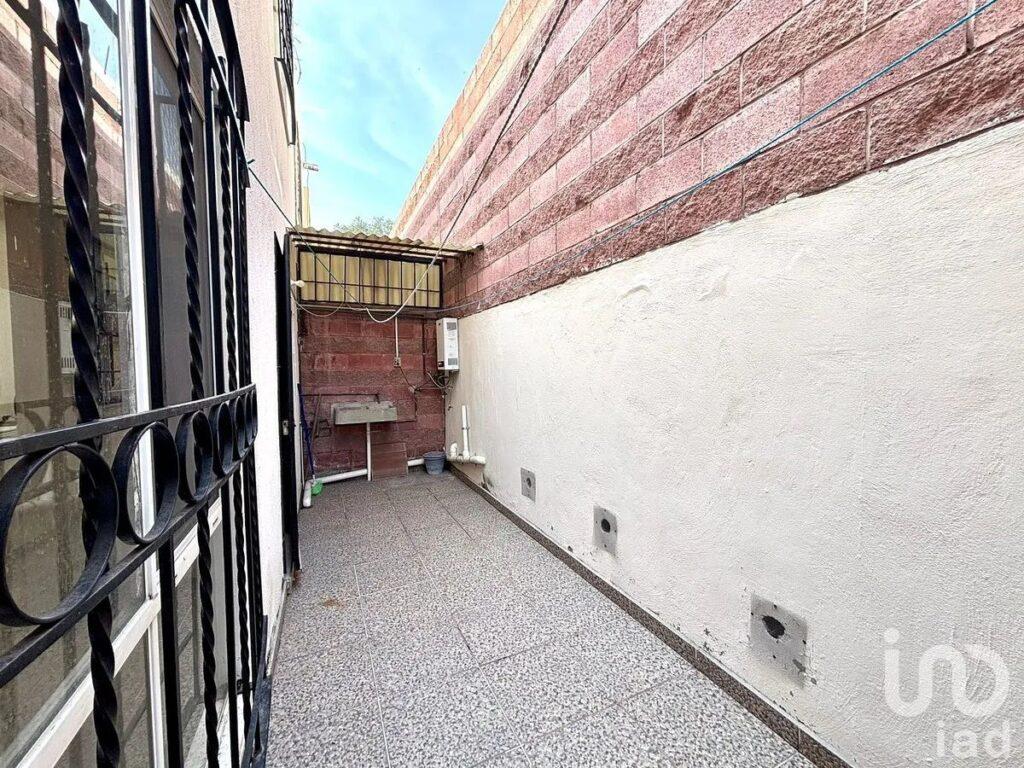 Casa Renta 3 recamaras amueblada Xochitepec Centro, alberca y seguridad