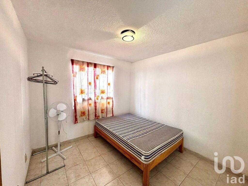 Casa Renta 3 recamaras amueblada Xochitepec Centro, alberca y seguridad