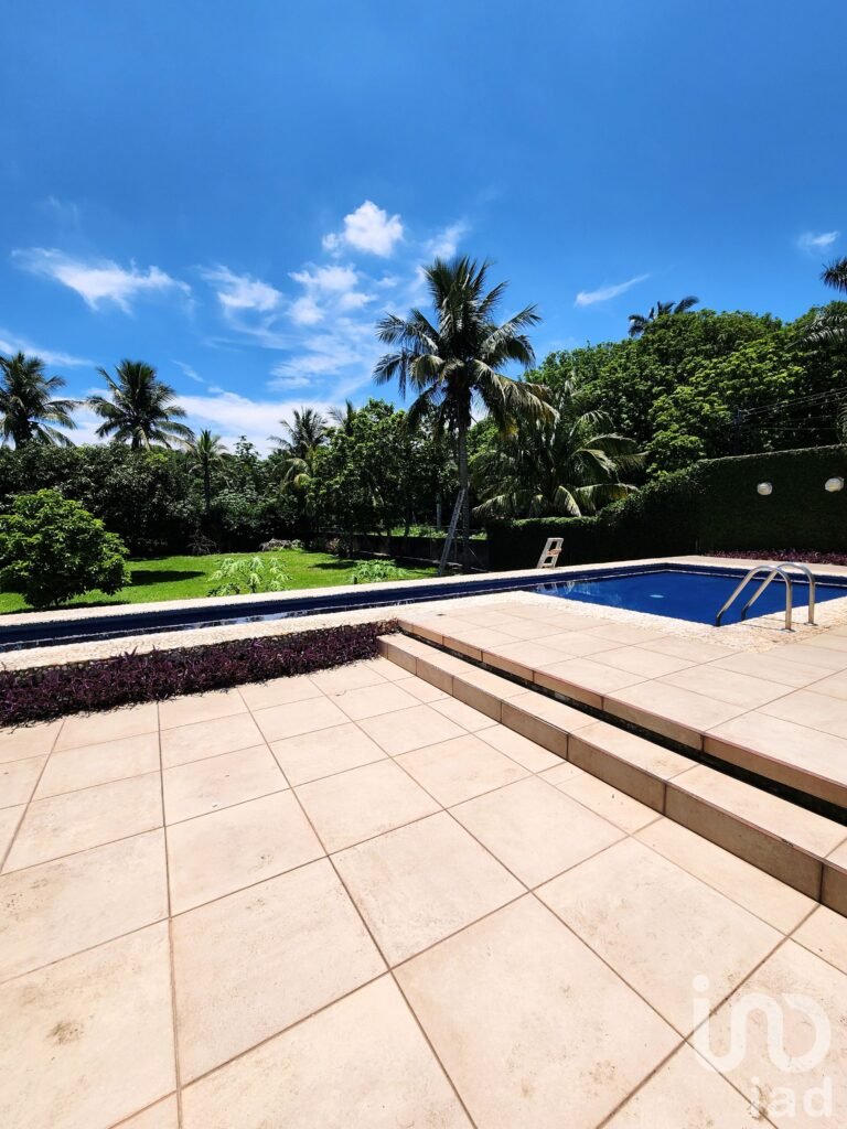 RESIDENCIA EN MEDELLIN DE BRAVO VERACRUZ CERCANA A RIO JAMAPA