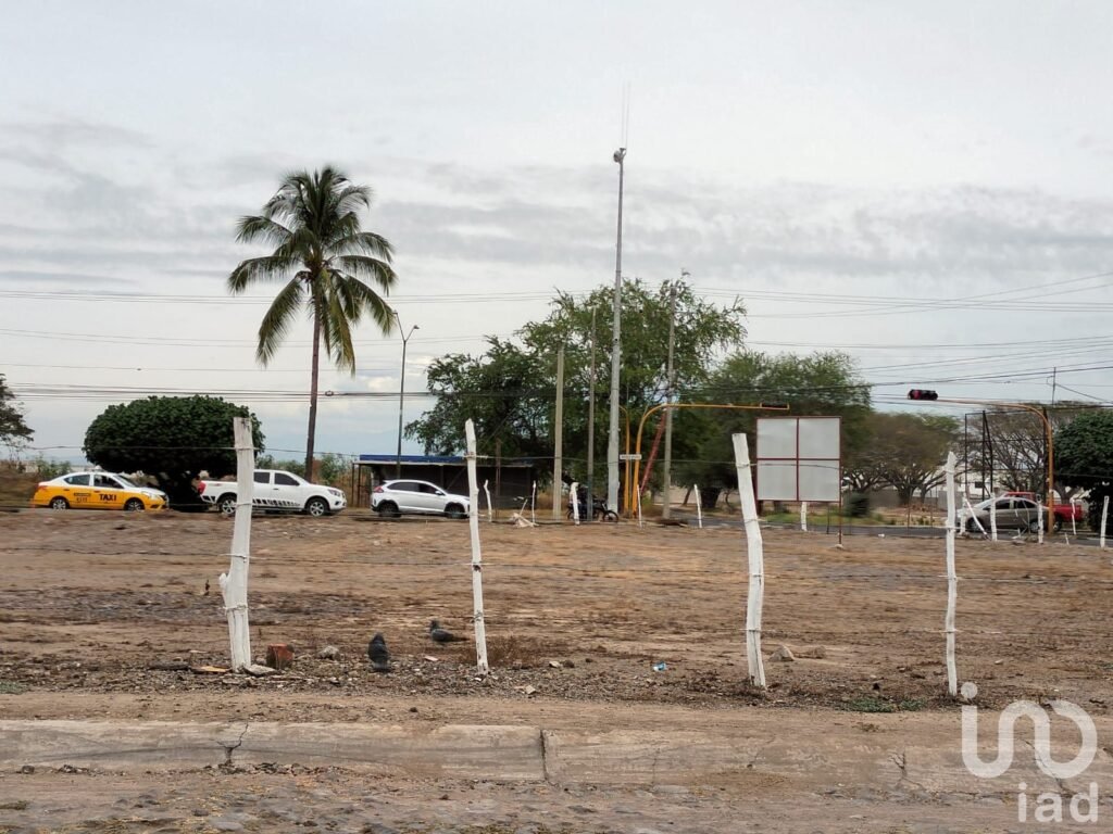 Terreno Habitacional cerca del DIF. Lote 17