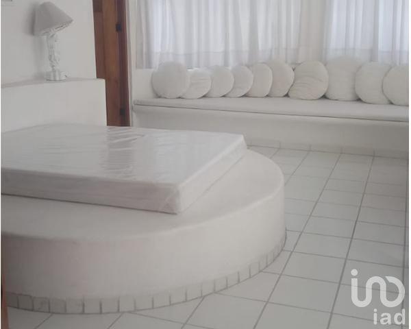 Casa en venta en Fraccionamiento Mirador, Oaxtepec. Morelos