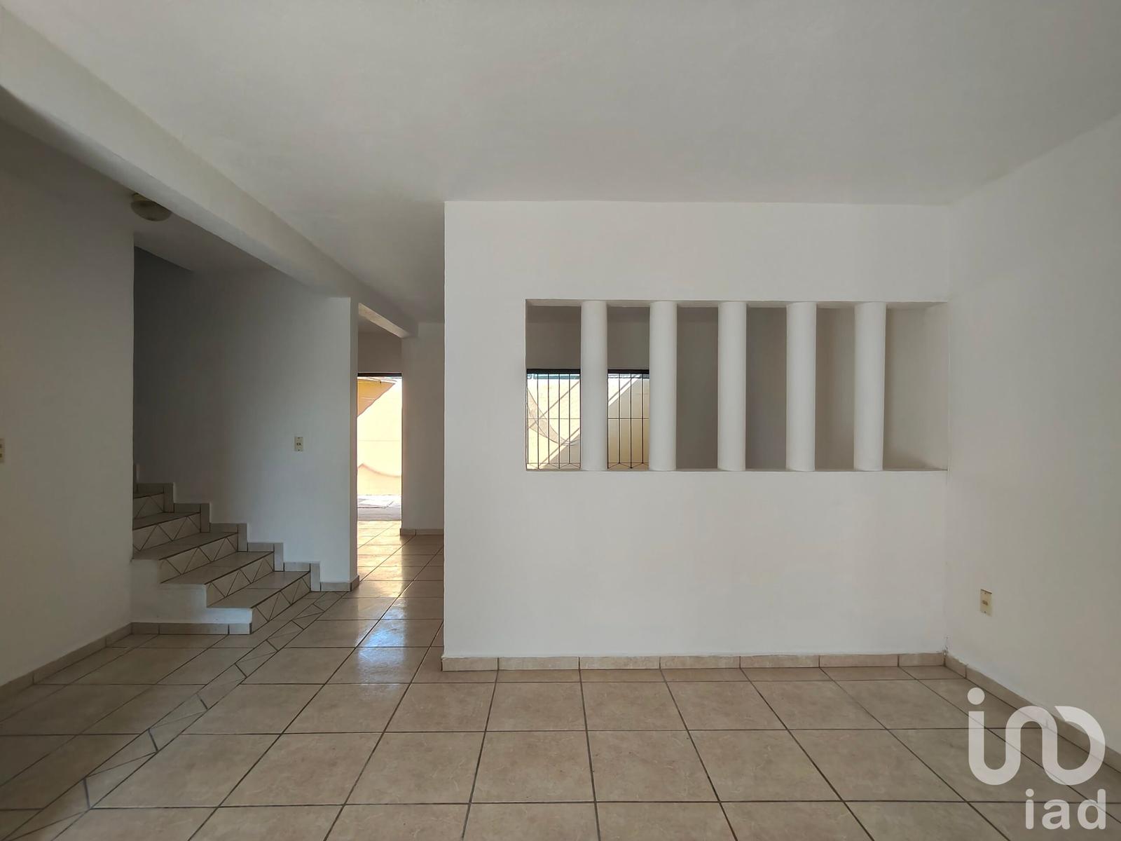 Casa en Venta en esquina en Real Bugambilias, Villa de Álvarez, Colima