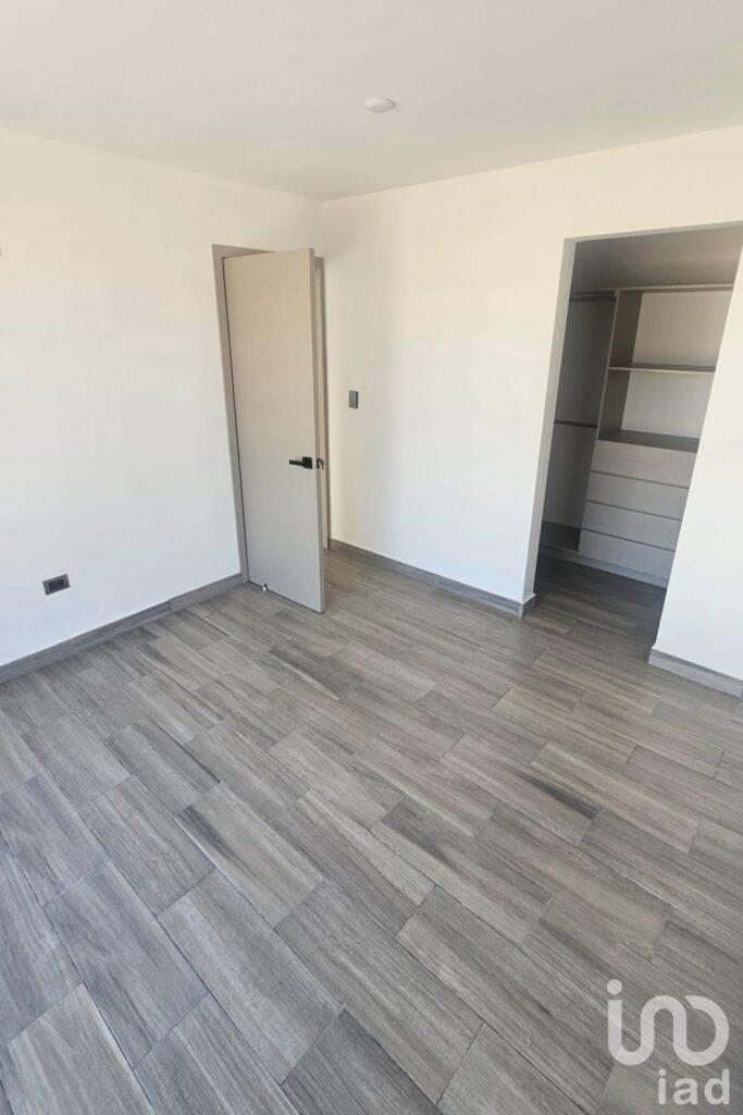 Casa En Venta En Fraccionamiento Cerrado Cerca a Plaza San Diego