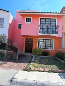 CASA EN VENTA EN CORREGIDORA
