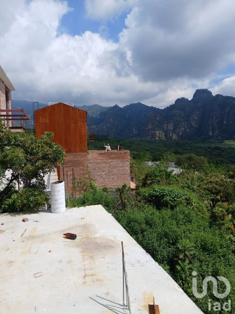 Finca en Venta en Tepoztlán con escrituras, fácil acceso y en zona privilegiada