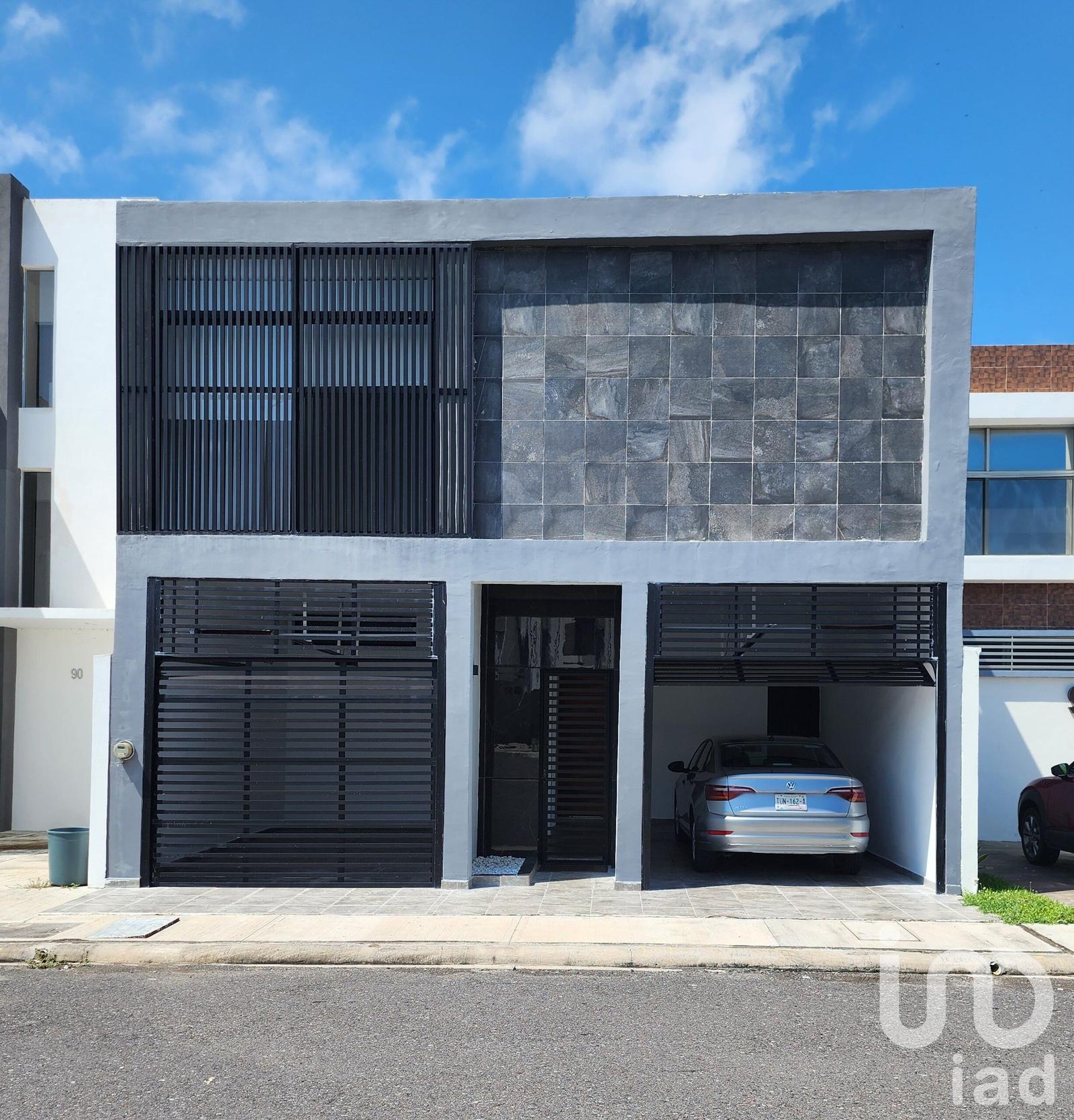 LOMAS DE LA RIOJA CON VISTA A LA LAGUNA DE MANDINGA