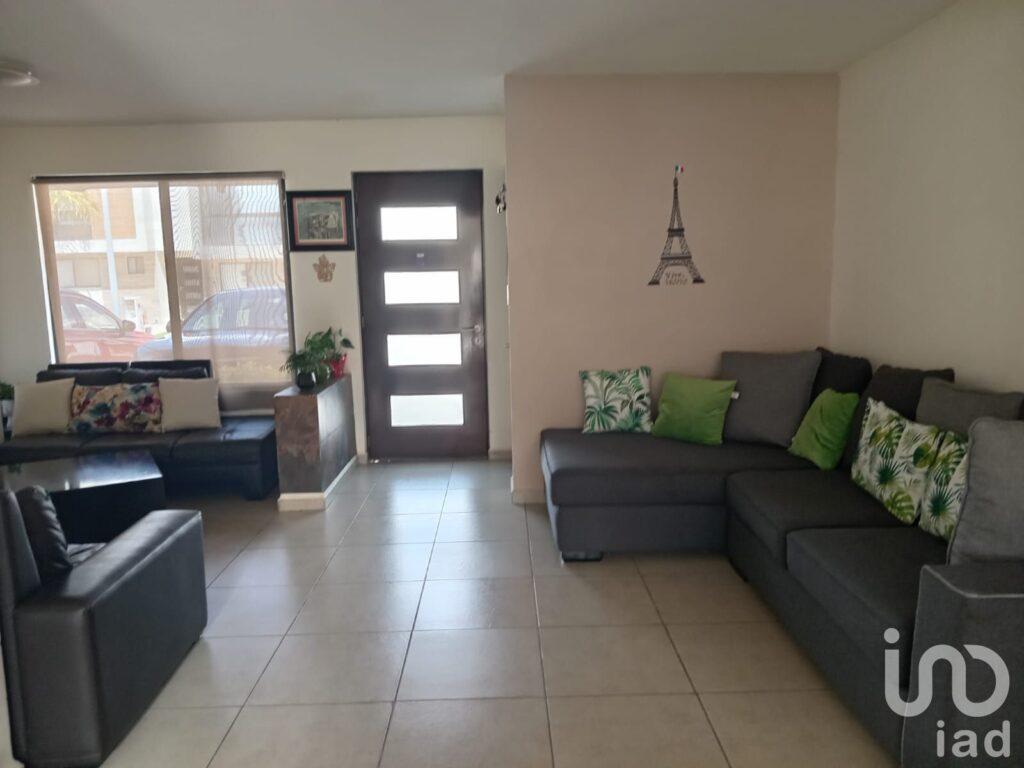 CASA EN VENTA 3 RECAMARAS EL REFUGIO