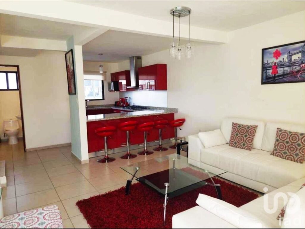 RENTA CASA AMUEBLADA CON AMENIDADES