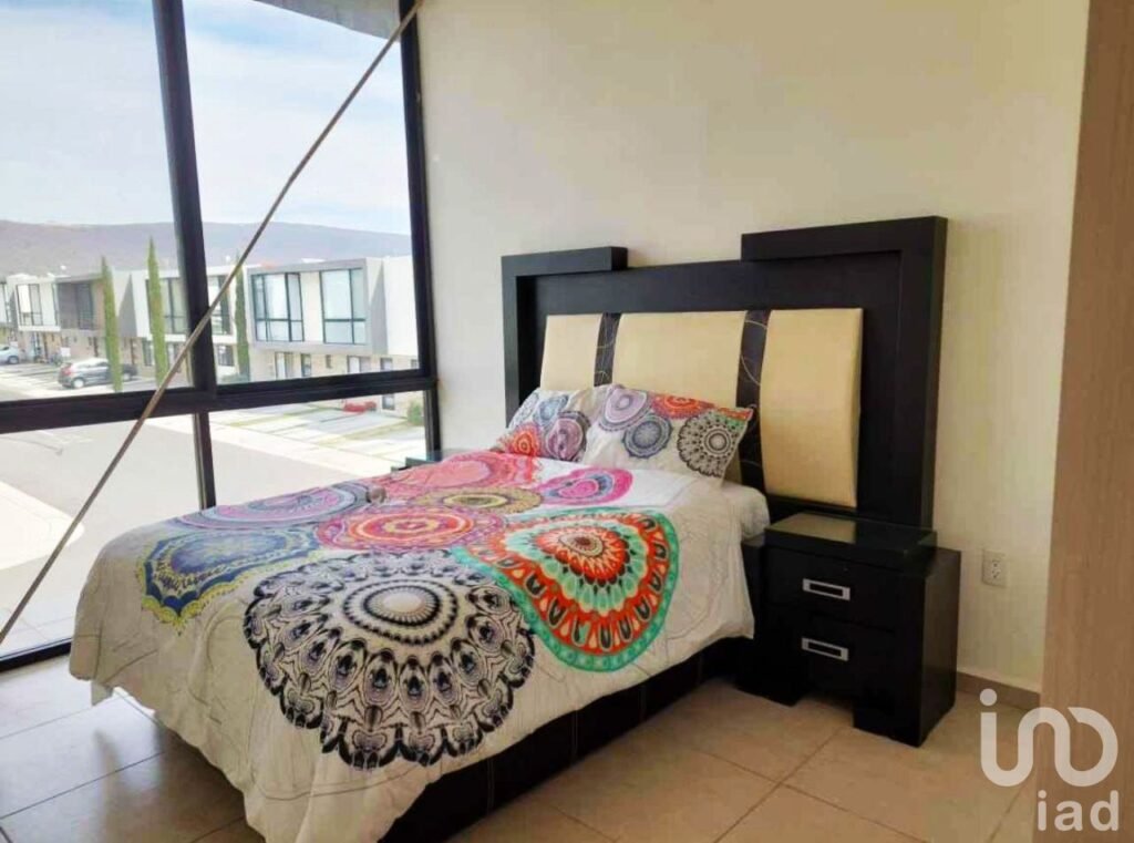 RENTA CASA AMUEBLADA CON AMENIDADES